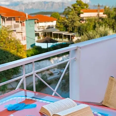 Dionysos Lefkas Nidrí