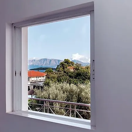 Hotel de apartamente Dionysos Lefkas 3*