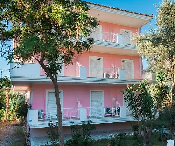 Dionysos Lefkas 3*