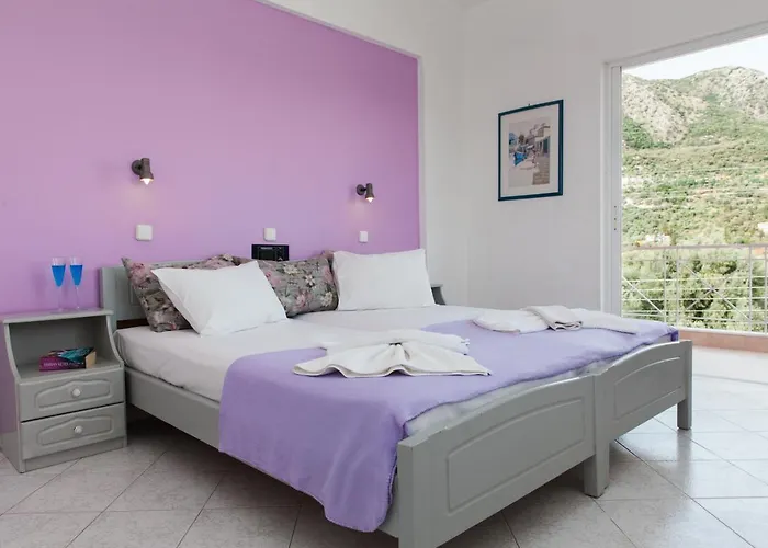 Dionysos Lefkas 3*