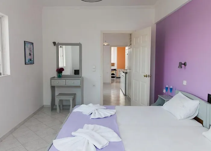 Dionysos Lefkas Apartahotel 3*